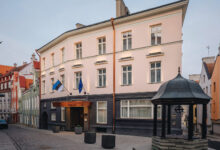 Bombay Club casino building in Tallinn Old Town, closed September 30